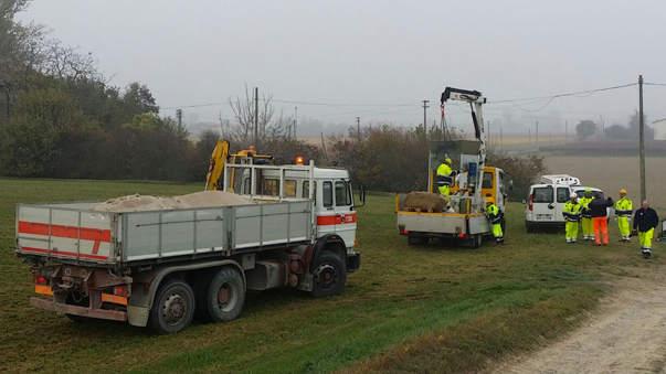 uomini e mezzi in azione